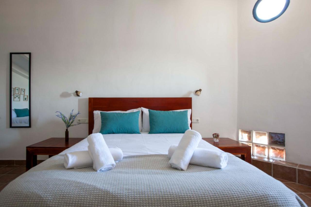 Apartamentos Turisticos Lobelia Suites La Garrovilla ภายนอก รูปภาพ