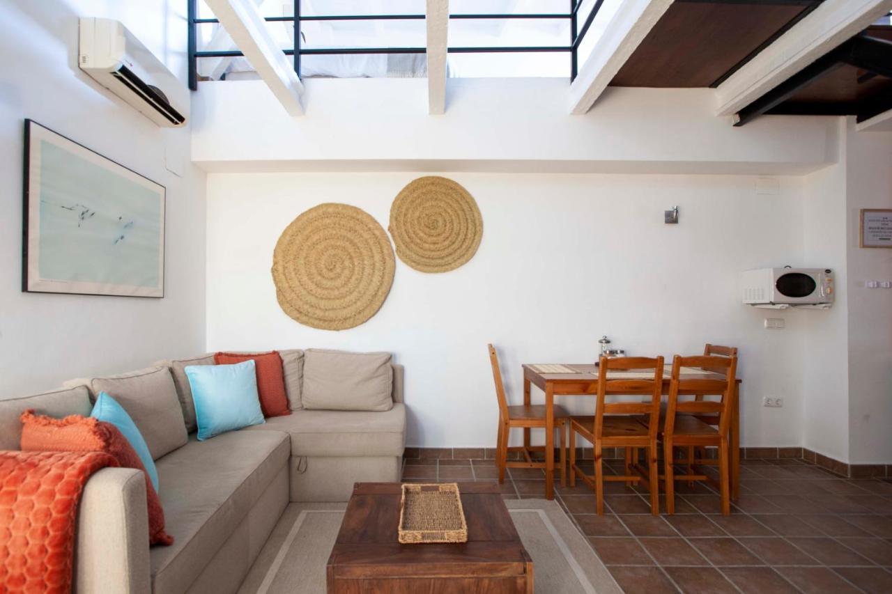 Apartamentos Turisticos Lobelia Suites La Garrovilla ภายนอก รูปภาพ
