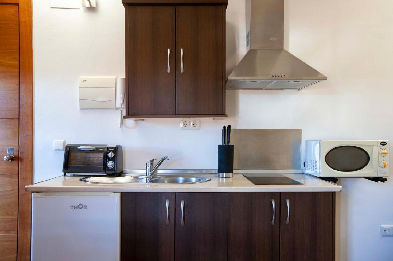 Apartamentos Turisticos Lobelia Suites La Garrovilla ภายนอก รูปภาพ